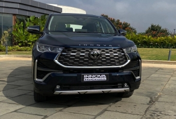 Toyota Innova 2023 sẽ tăng giá cao khi về Việt Nam?