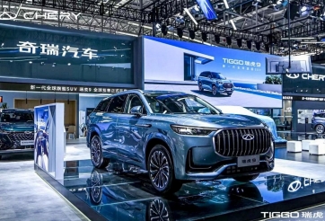 Đối thủ của Hyundai Santa Fe gây sốt với giá bán rẻ bất ngờ