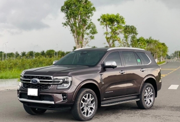 Hết thời 'bia kèm lạc', Ford Everest lướt rao bán lại với mức giá khó tin