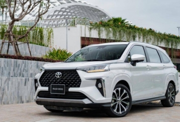 Toyota Veloz Cross bổ sung ưu đãi, quyết đua doanh số với Xpander