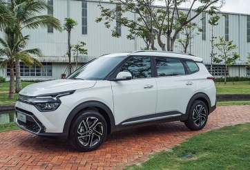 Kia Carens 2023 đầu tiên 'lên sàn' xe cũ với mức giá khó tin