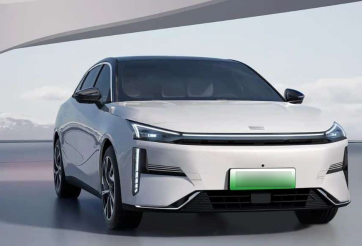 Hãng xe sắp vào Việt Nam chính thức ra mắt sedan tầm hoạt động gần 1.400 km, giá quy đổi chưa đến 400 triệu đồng