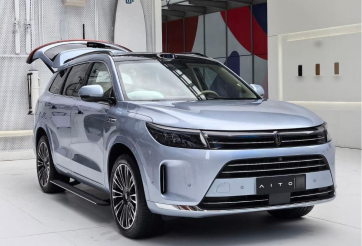 SUV điện của Huawei 'gây sốt' với lượng đơn hàng khủng sau gần 1 tháng ra mắt