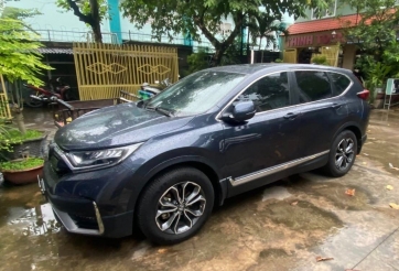 Lăn bánh 2 năm, Honda CR-V 'siêu lướt' rao bán với mức giá khó tin