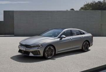 Đối thủ của Toyota Camry trình làng bản nâng cấp, giá quy đổi từ 507 triệu đồng