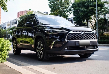Toyota Corolla Cross 'siêu lướt' xuống giá ngỡ ngàng chỉ sau 1 năm lăn bánh