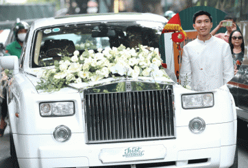 Cận cảnh siêu phẩm Rolls-Royce Phantom được Đoàn Văn Hậu dùng làm xe hoa đón cô dâu Doãn Hải My