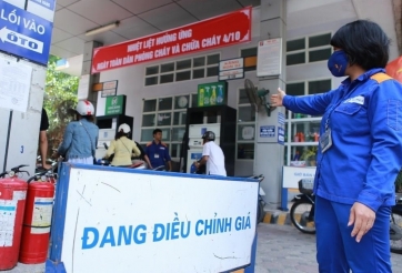 Giá xăng dầu trong nước đồng loạt giảm, dầu diesel giảm hơn 1.000 đồng/lít