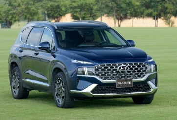 Hyundai Santa Fe vượt mặt Ford Everest, trở lại ngôi vương SUV 7 chỗ