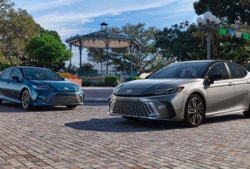 Toyota Camry 2025 chính thức trình làng: Chỉ có một tùy chọn hệ truyền động hybrid