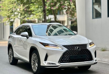 Ngỡ ngàng giá chào bán của Lexus RX 350 cũ sau 3 năm lăn bánh