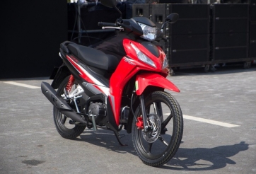 Chiêm ngưỡng ảnh thực tế của Honda Wave RSX FI 2024: Thiết kế thể thao, giá từ hơn 22 triệu đồng