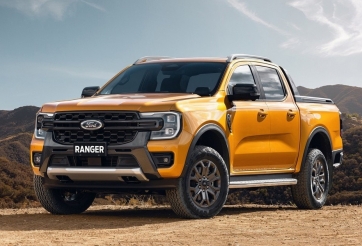 Doanh số bán tải giảm nhẹ, Ford Ranger vẫn 'đơn thương độc mã' trên đỉnh