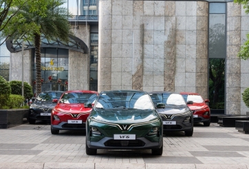 VinFast chính thức bàn giao lô VF 6 đầu tiên đến khách hàng Việt