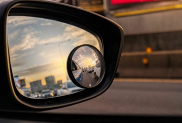 Bỏ túi ngay 4 bước cơ bản giúp giảm thiểu điểm mù trên ô tô hiệu quả