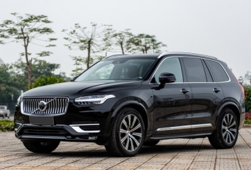 Trước Tết Nguyên đán, loạt xe Volvo giảm giá 'sập sàn' đến gần nửa tỷ đồng