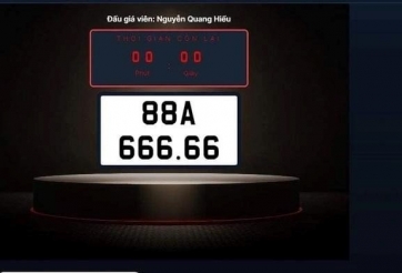 Biển số 'phát lộc' của Vĩnh Phúc chốt giá ngang ngửa một chiếc SUV siêu sang Rolls-Royce Cullinan