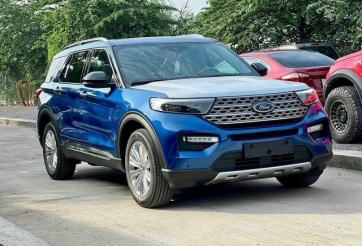 Ford Explorer giảm giá 'đậm sâu' đến 440 triệu đồng, quyết cạnh tranh với Hyundai Palisade