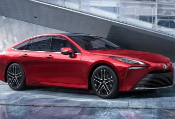 Toyota Mirai 2024 chạy bằng hydro ra mắt: Bổ sung công nghệ an toàn, tăng giá bán