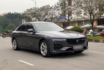 Ngỡ ngàng giá chào bán của VinFast Lux A2.0 cũ sau 4 năm lăn bánh