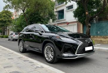 Sau 3 năm lăn bánh, Lexus RX 300 cũ chấp nhận bán 'lỗ' tới 800 triệu đồng