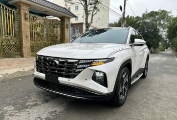 Lăn bánh 10.000 km, Hyundai Tucson đã lên sàn xe cũ với giá rẻ bất ngờ