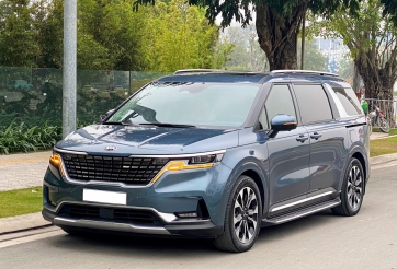 Xe gia đình Kia Carnival cũ rớt giá ngỡ ngàng sau 3 năm lăn bánh