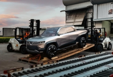 Lộ diện hình ảnh VinFast VF Wild cập cảng Thái Lan trước thềm ra mắt Đông Nam Á