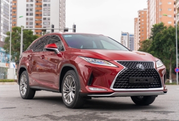 Bất ngờ giá chào bán của Lexus RX 300 cũ sau 4 năm lăn bánh