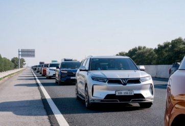 Người dùng Việt nói gì về quãng đường di chuyển thực tế của ô tô điện VinFast?