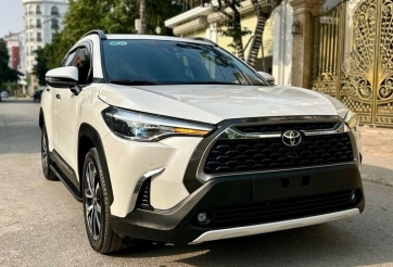 Toyota Corolla Cross 2021 chạy lướt 10.000 km lên sàn xe cũ với giá ngang Mazda3 'đập hộp'