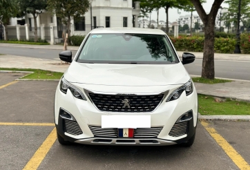 Sau 4 năm lăn bánh, Peugeot 5008 cũ lên sàn xe cũ với giá ngang một chiếc Mazda CX-5