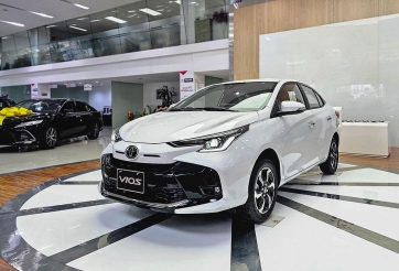 Toyota Vios bứt tốc ấn tượng nhưng vẫn chưa vượt được City, Accent