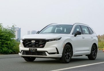 Honda CR-V tăng trưởng ngoạn mục nhưng vẫn chưa thể giành lại ngôi vương từ tay Mazda CX-5