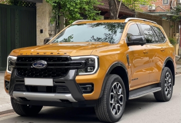 Ngỡ ngàng giá chào bán của Ford Everest 'lướt' sau chưa đầy 1 năm lăn bánh