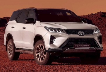 Toyota Fortuner Hybrid trình làng: Tràn ngập công nghệ, giá quy đổi từ hơn 1,1 tỷ đồng