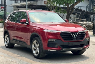 Sau 4 năm sử dụng, VinFast Lux SA2.0 chạy lướt được chủ nhân bán lại với giá 'giật mình'