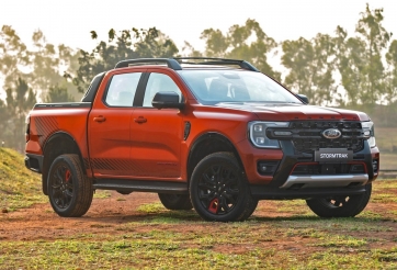 Doanh số sụt giảm, Ford Ranger vẫn là 'vua bán tải'
