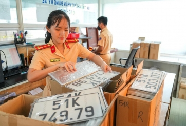 Gần 340.000 biển số ô tô sẽ được đưa lên sàn đấu giá trong phiên thứ tư