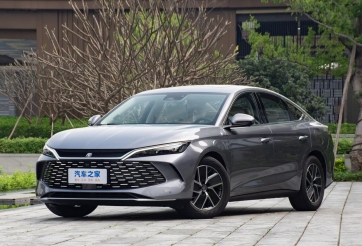 Hãng xe sắp về Việt Nam BYD ra mắt sedan mới: 'Ăn xăng' chỉ 2,9 lít/100 km, tầm vận hành 2.100 km