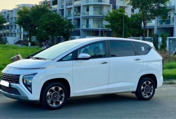 Lăn bánh 2 năm, Hyundai Stargazer 2022 được chủ nhân rao bán với giá khó tin