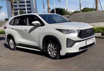 Toyota Innova 2024 bán 'đắt như tôm tươi', thời gian chờ giao xe lên tới hơn 1 năm