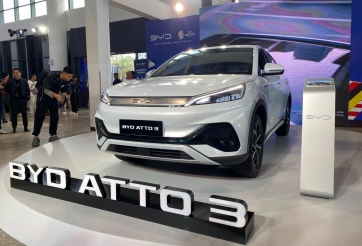 Cận cảnh xe điện BYD Atto 3 vừa ra mắt tại Việt Nam, cạnh tranh VinFast VF 7