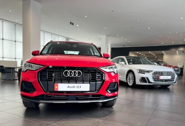 Cận cảnh Audi Q3 2024 tại đại lý: Trang bị gói ngoại thất đen thể thao, giá từ 1,8 tỷ đồng