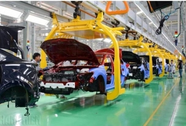 Đề xuất giảm 50% lệ phí trước bạ đối với ô tô trong nước từ ngày 01/08/2024