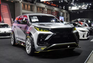 Chiêm ngưỡng Toyota Fortuner 'khoác' bộ bodykit mang phong cách xe đua cực 'chiến'