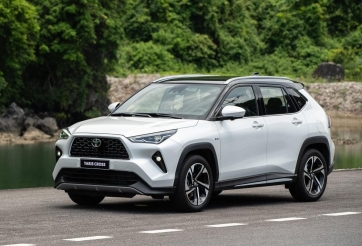 Yaris Cross vượt mặt Corolla Cross để trở thành xe Toyota ăn khách nhất tháng 06/2024