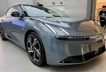 Sedan thuần điện Lynk & Co Z10 sẽ mở bán vào tháng 9, giá quy đổi gần 700 triệu đồng