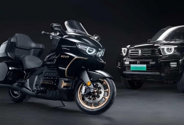 Hãng đang bán ô tô tại Việt Nam ra mắt mẫu xe máy đầu tiên: Thiết kế hầm hố, động cơ phân khối lớn