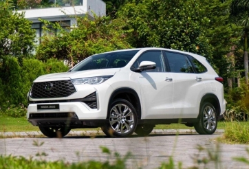 Toyota Innova Cross là xe hybrid ăn khách nhất tại Việt Nam trong tháng 06/2024